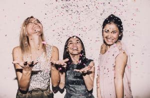 Think by the time you turn 30 you need to have this whole 'adult' thing down pat? You definitely don't, but there are certain things women should know by the time 30 comes around (or even sooner).
