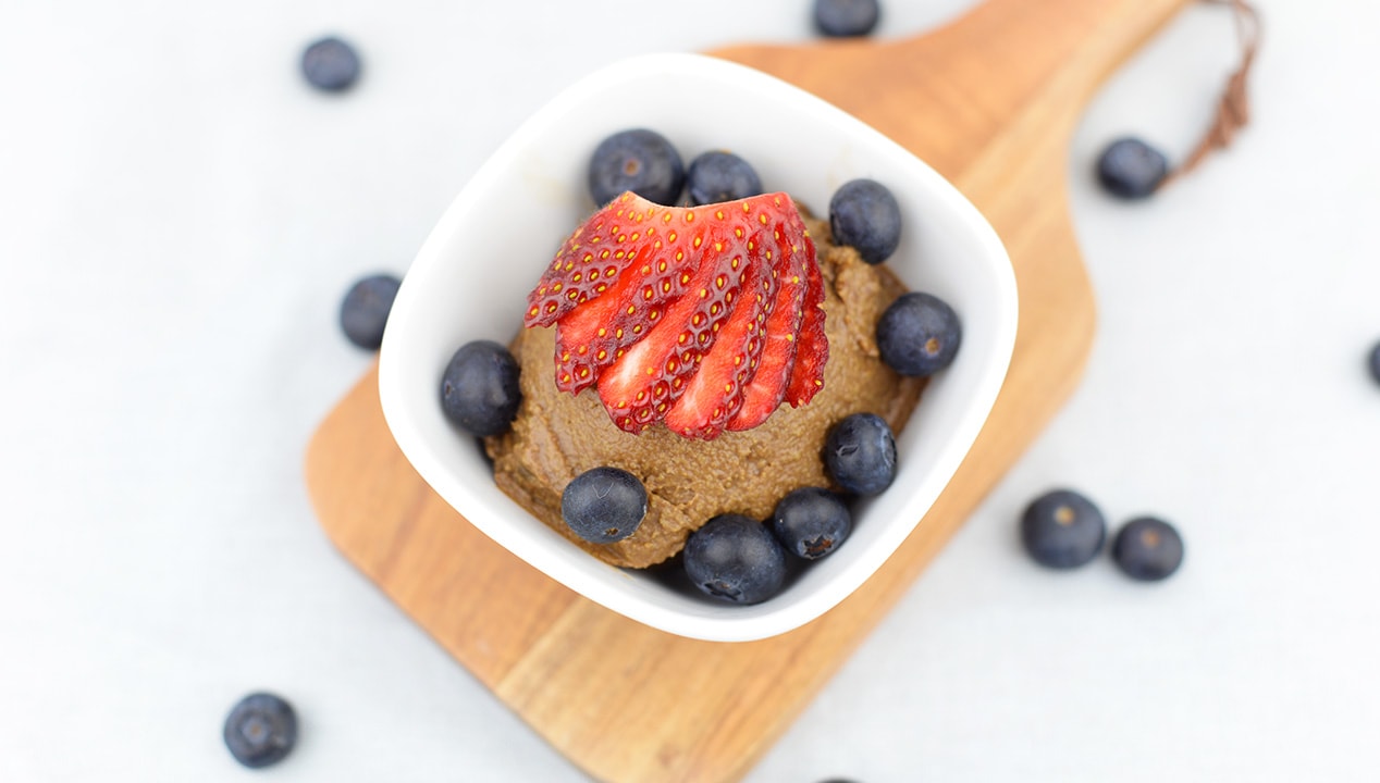 There's no need to avoid indulging in sweet treats when trying to eat healthily. This amazing guilt free, healthy chocolate mousse has you covered.