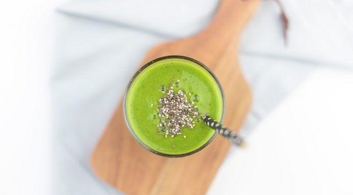 Green smoothies are great any time of year, but this summer green smoothie recipe just screams tropical goodness! Plus it's a super healthy smoothie too!
