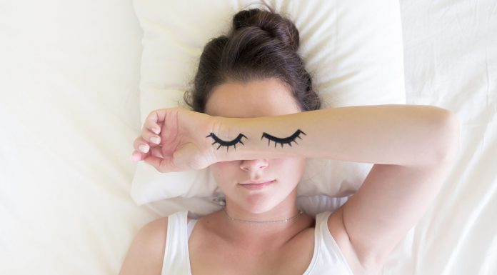 Having trouble drifting off to the land of nod and not getting the restful sleep you need? Try these tips to create habits to get a better sleep a night.