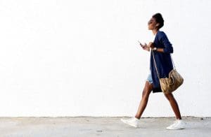 Converting to a minimalist life doesn't have to be complicated and overwhelming - adapting to living a minimalist lifestyle is easier than you think with these basic steps for living a minimalist life.