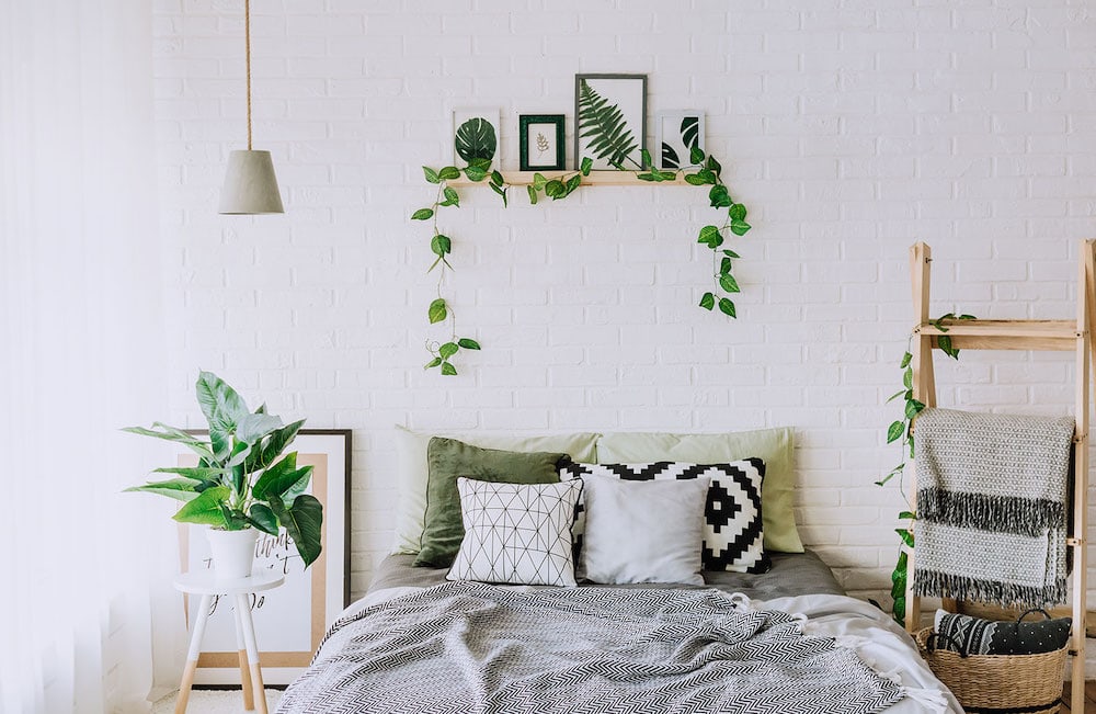 Do you think minimalism is all about decluttering and white furniture? I did, until I started moving towards living a more minimalist life. Now I'm sharing some things that will surprise you about living as a minimalist because they definitely surprised me.