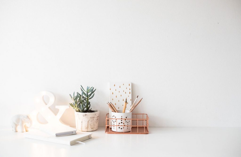 You might think that living a minimalist life means that you have no furniture or live in a tiny house, but that's not the case at all! Here are some common myths about minimalism that you can forget today.