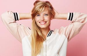 We don't always have the time (or the motivation) to get to the gym to workout, but these gym-free exercises will keep you in shape and build those muscles!