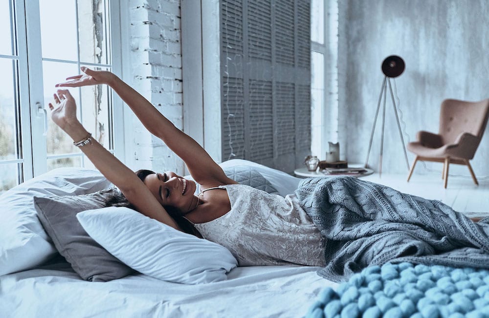 Starting your day early may not be something you've ever wanted to do before, but it has a whole heap of benefits to your day, including keeping you more organized. This is how you can wake up at 5am (and why you should).