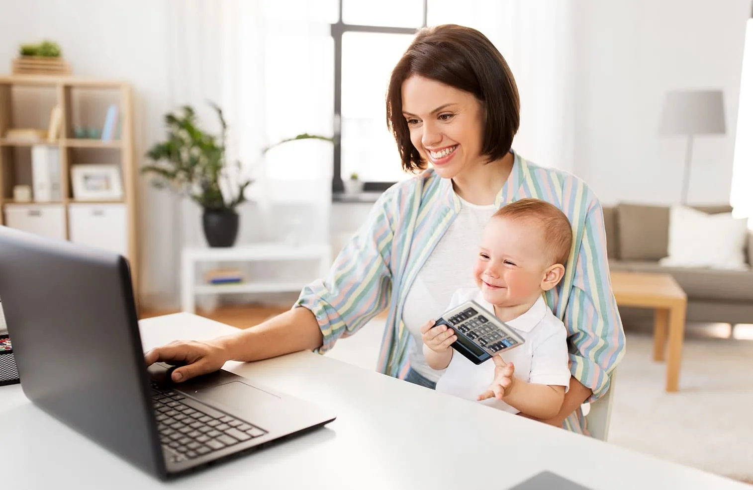 Working from home certainly has its perks and may seem like a dream situation, but working at home does have its challenges, especially if you have kids. Here are 7 challenges of working at home with kids and our best tips on how to overcome them!