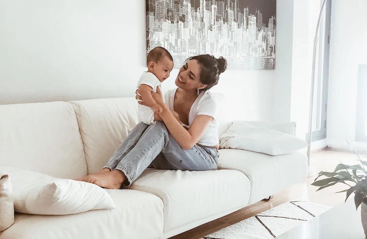It can be difficult to take alone time as a mom, but time alone is very beneficial for moms. Here are 10 benefits of alone time for mom and why you need it!